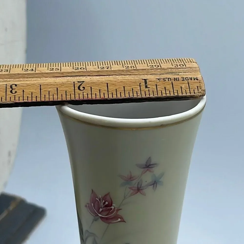 Vintage ceramic Norfolk hand painted rose bud vase.